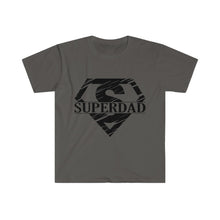 Cargar imagen en el visor de la galería, Super Dad Unisex Softstyle T-Shirt
