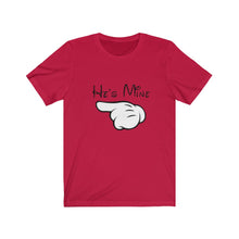 Carica l&#39;immagine nel visualizzatore di Gallery, He’s mine pointing T-shirt
